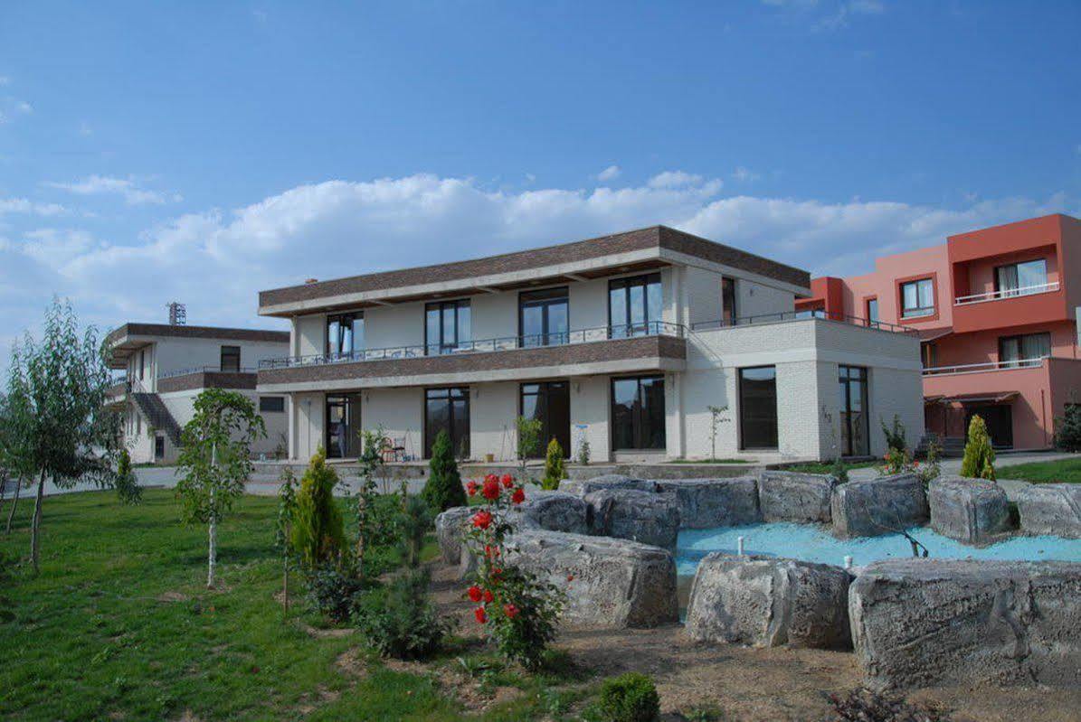 Ceylan Termal Saglikli Yasam Koyu Esquiceir Exterior foto
